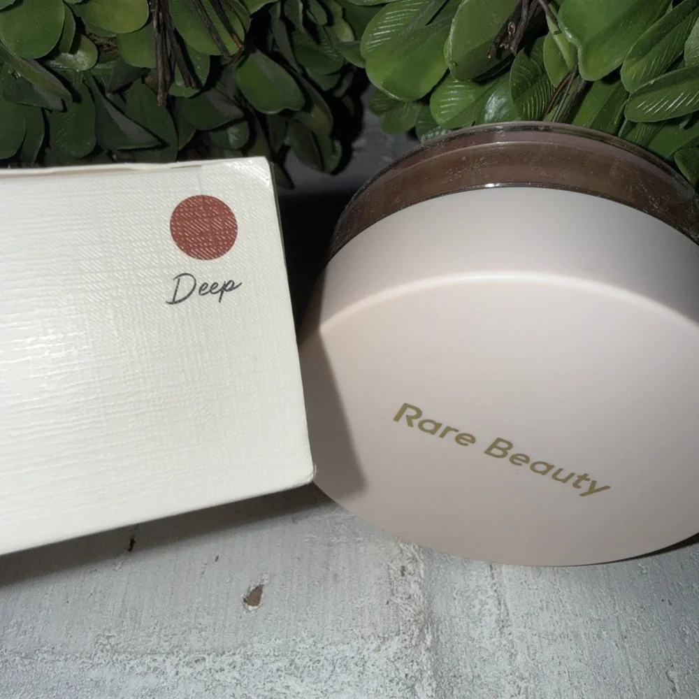 Rare‎ Beauty Always an Optimist Soft Radiance Setting Powder Shade Deep NIB